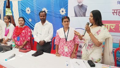 सहयोग शिविर बेतिया का उद्घाटन करतीं महापौर गरिमा देवी सिकरिया