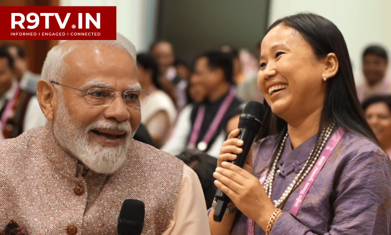 Narendra Modi with teachers